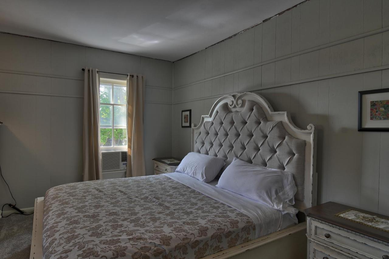 Charlevoix House Bed and Breakfast Buitenkant foto